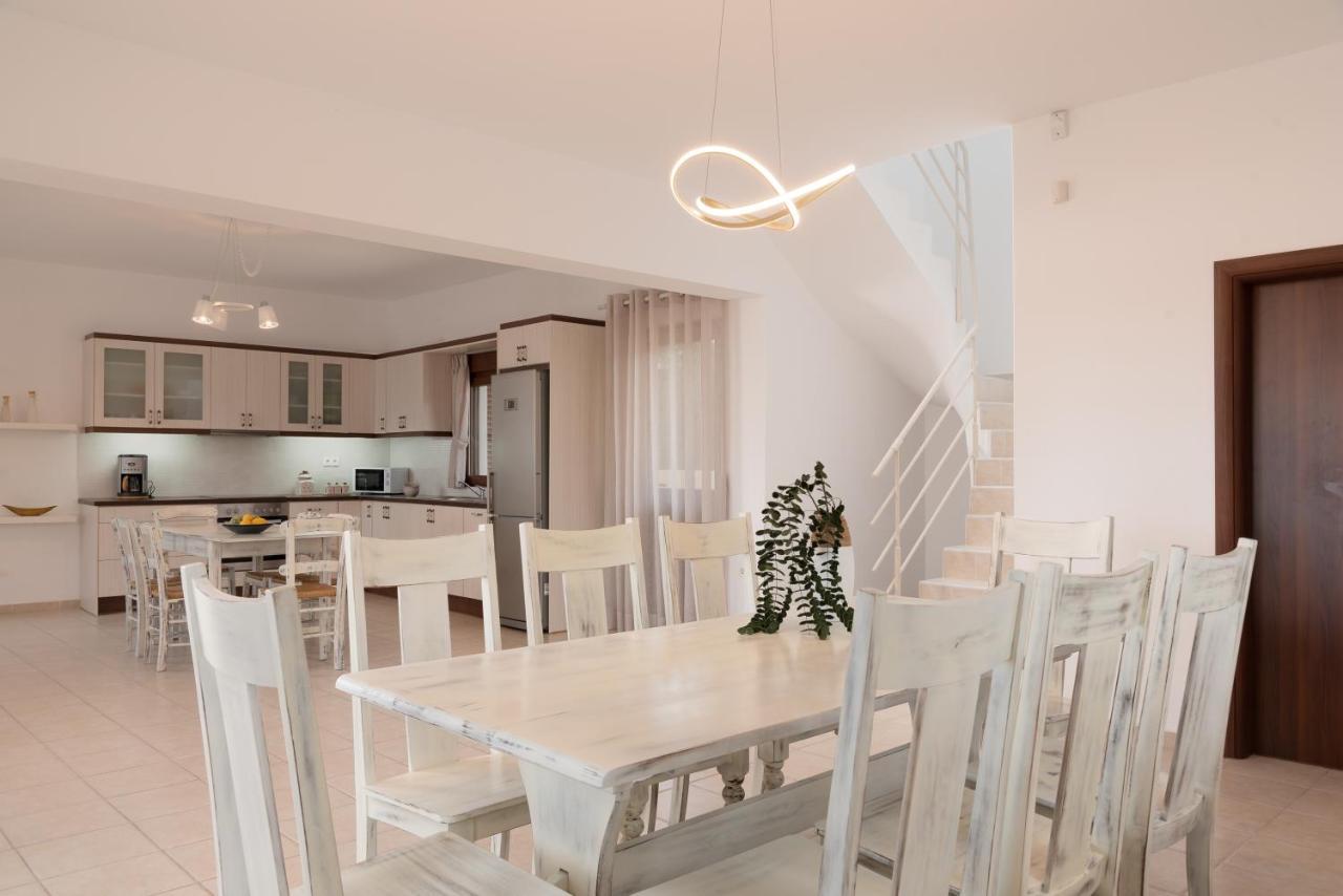 Family Villa Rousa In Rethymno With Pool, Bbq And Kids Area Loutra Exterior foto