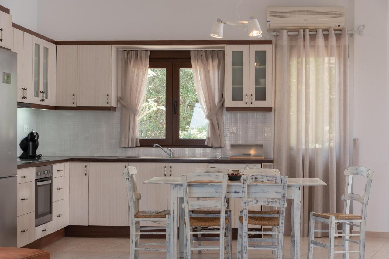 Family Villa Rousa In Rethymno With Pool, Bbq And Kids Area Loutra Exterior foto
