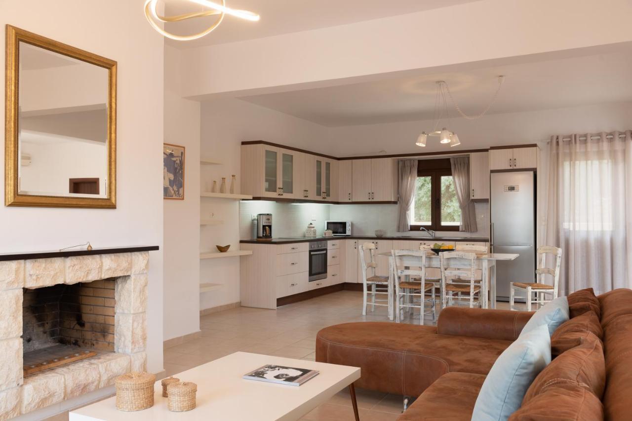 Family Villa Rousa In Rethymno With Pool, Bbq And Kids Area Loutra Exterior foto